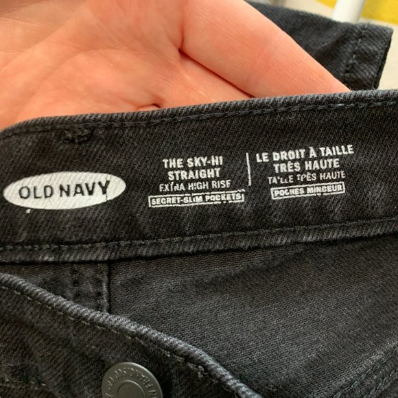 OLD NAVY BLACK SKY-HI STRAIGHT JEANS - Picture 3 of 4